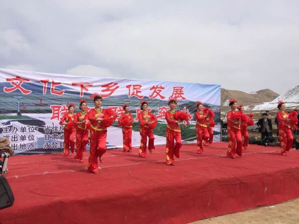 雙聯送溫暖，文化拜大年（圖）