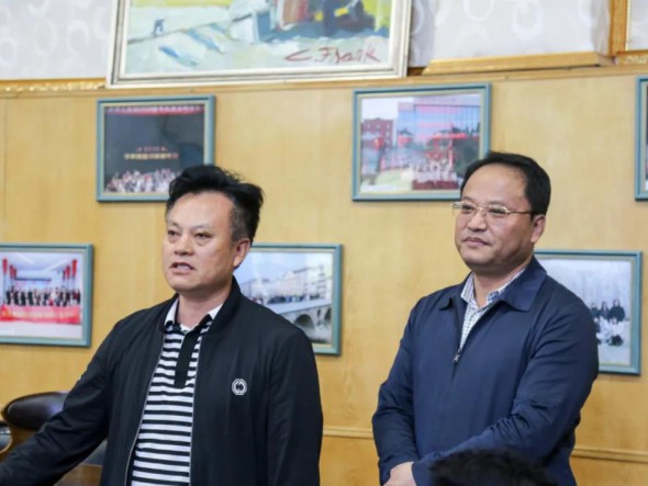 甘肅演藝集團黨委副書記、監事會主席、藝術總監龍富國到甘肅演藝集團歌舞劇院指導建黨百年文藝作品創排