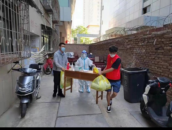 [抗擊疫情] 甘肅演藝集團敦煌藝術團黨員干部下沉社區助力疫情防控
