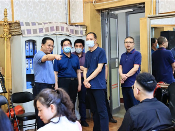 甘肅演藝集團黨委書記、董事長陳其銀一行調研指導集團直屬各單位疫情防控與復工復產工作