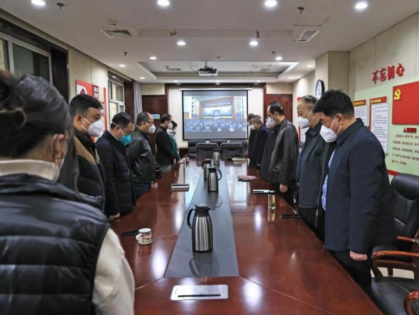 沉痛哀悼，深切緬懷！甘肅演藝集團組織干部職工收聽收看江澤民同志追悼大會