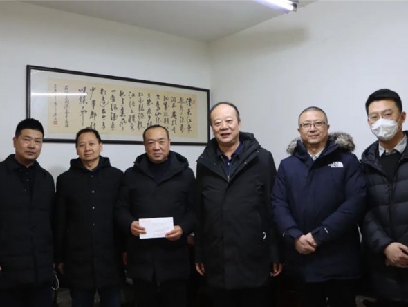 迎新春 送祝福 濃濃關(guān)懷暖人心——甘肅演藝集團(tuán)黨委委員、副總經(jīng)理王衛(wèi)平同志一行赴歌舞劇院開展春節(jié)前走訪慰問活動(dòng)