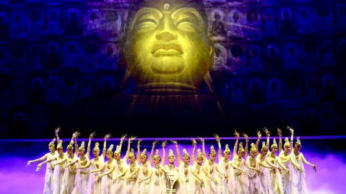 花雨紛飛 歷久彌新——賀中國經典舞劇《絲路花雨》創演45周年