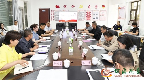 楊焱一行到甘肅演藝集團敦煌藝術團調研